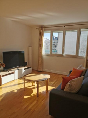Eiffel Tower/Montparnasse-Minimalist flat-4 pers
